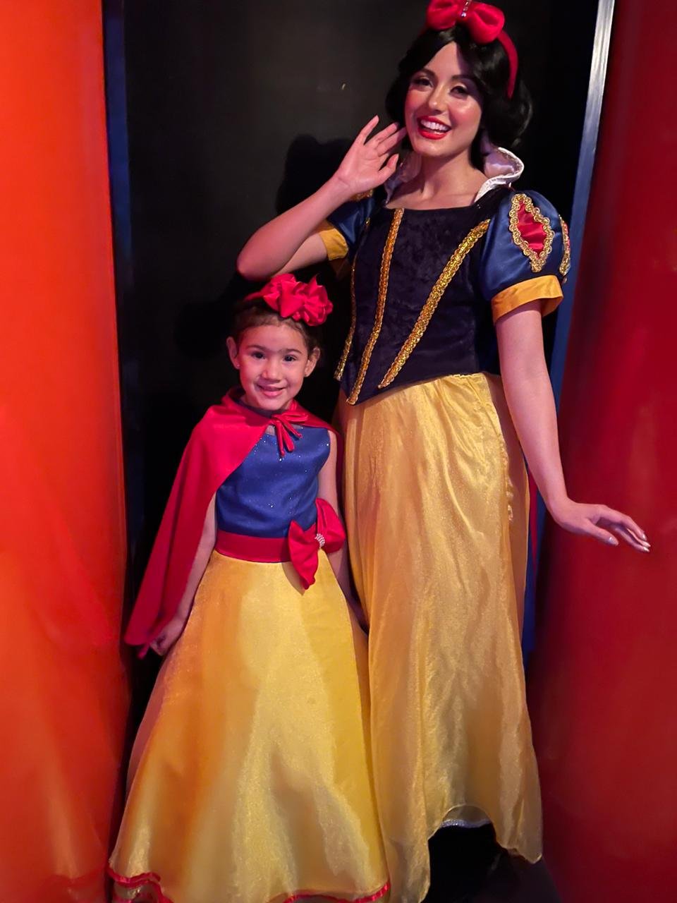 Incrivel festa de aniversario com Branca de neve