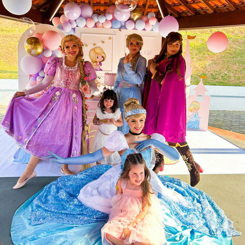 Princesas animando a festa