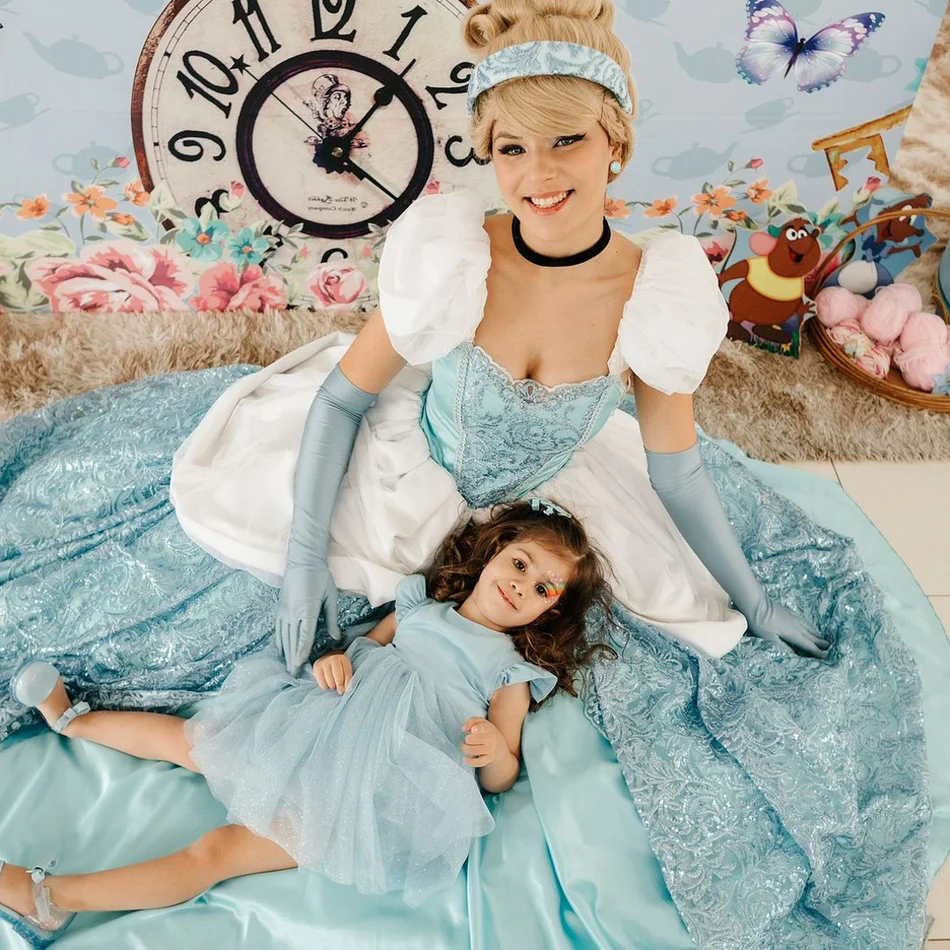 Figurinos de luxo ao contratar princesas com a Portal Personagens Vivos no Tatuapé